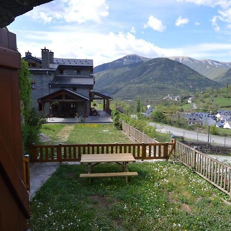 Hotel Rural El Porton De Murillo Broto Exteriör bild