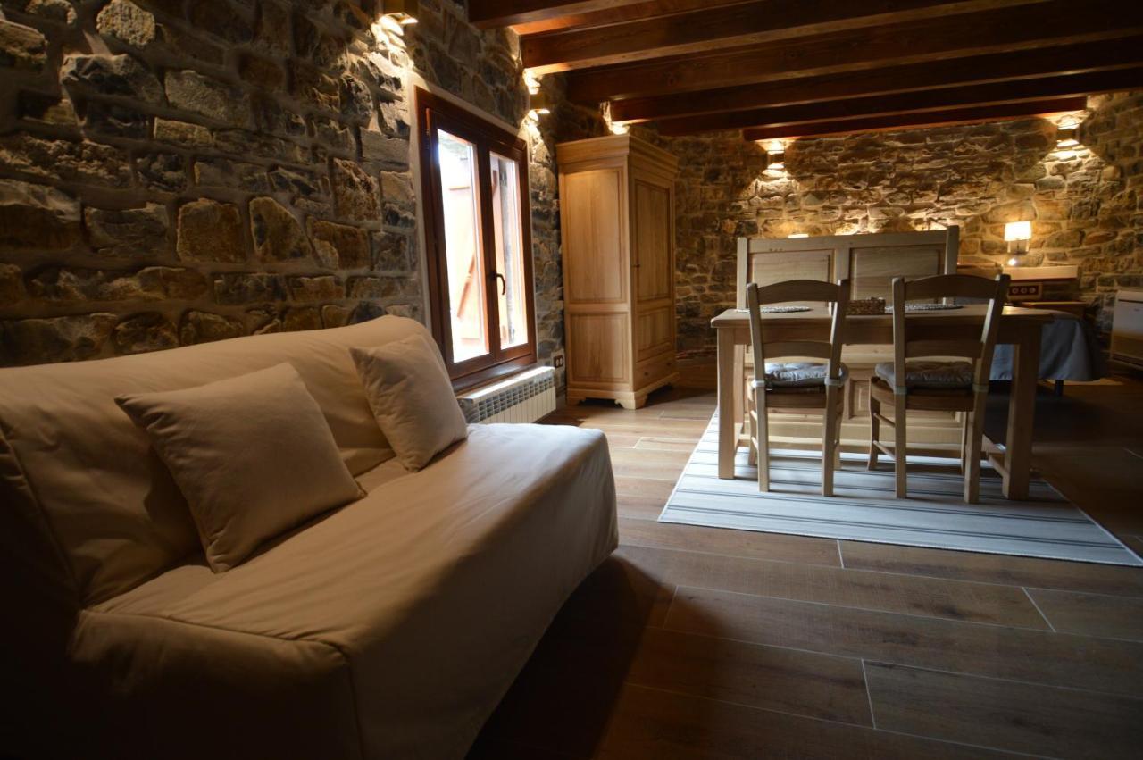 Hotel Rural El Porton De Murillo Broto Exteriör bild