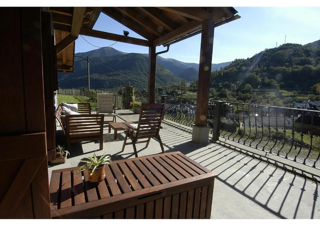 Hotel Rural El Porton De Murillo Broto Exteriör bild