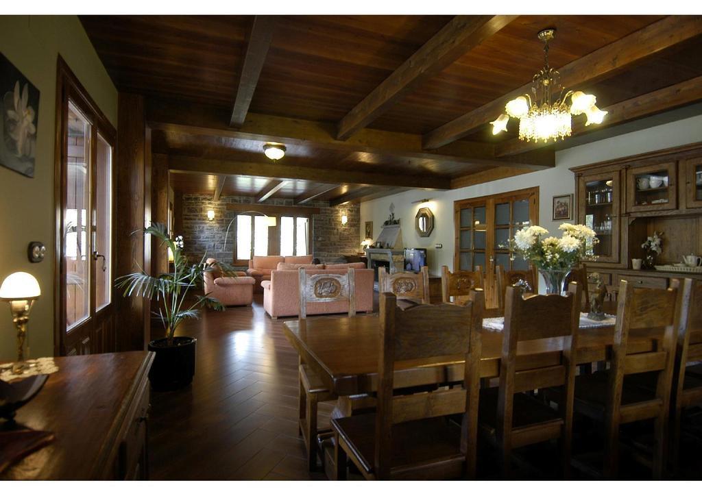 Hotel Rural El Porton De Murillo Broto Exteriör bild
